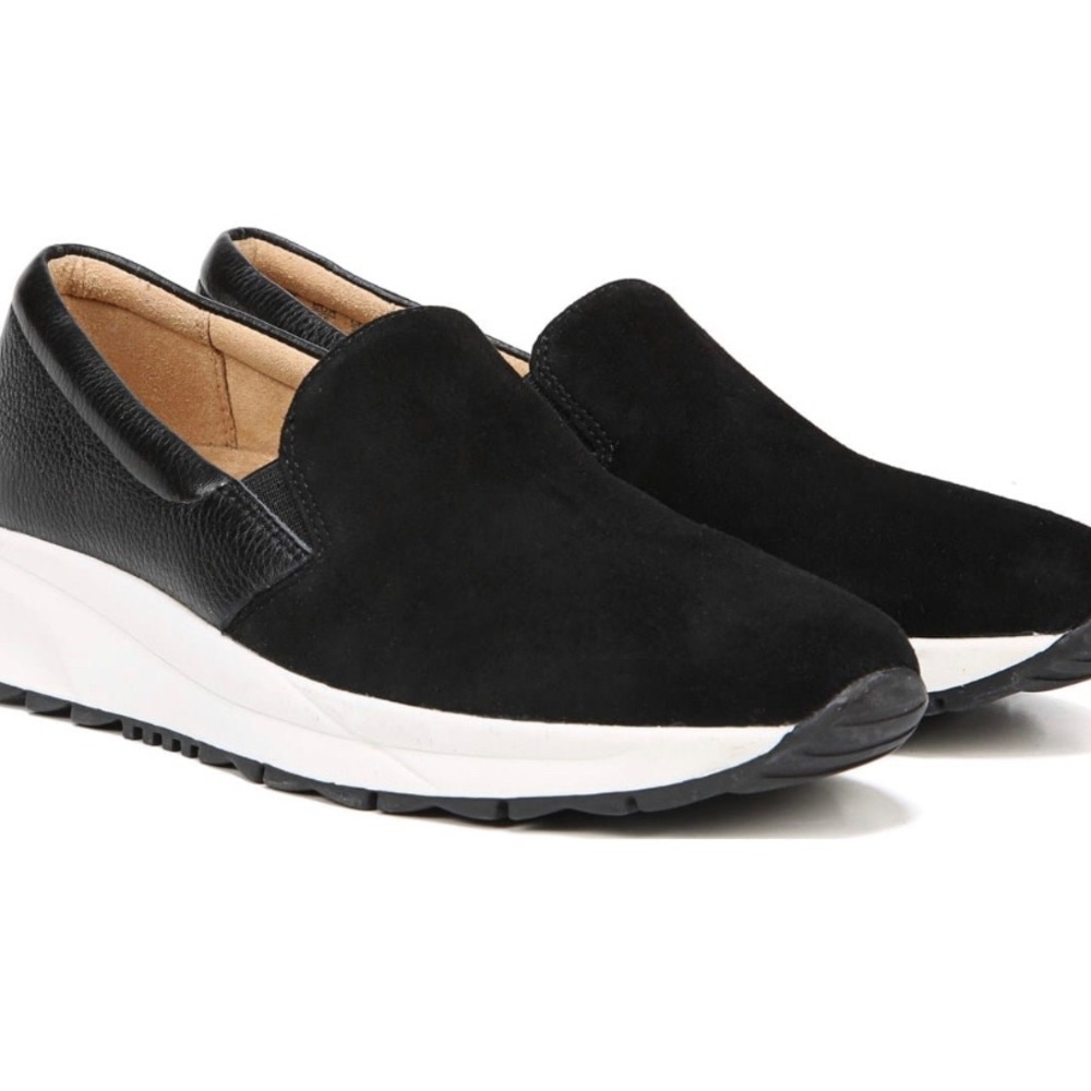 SELAH SLIP ON SNEAKER new never worn!